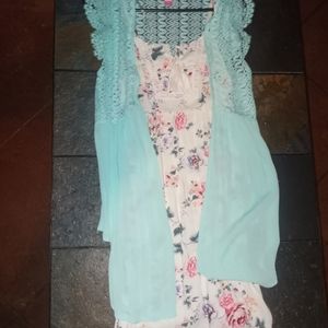 No Boundaries Xsmall Floral Dress with short sleeve cover up